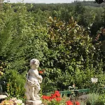 Am Hoehenweg Bed and breakfast 3*