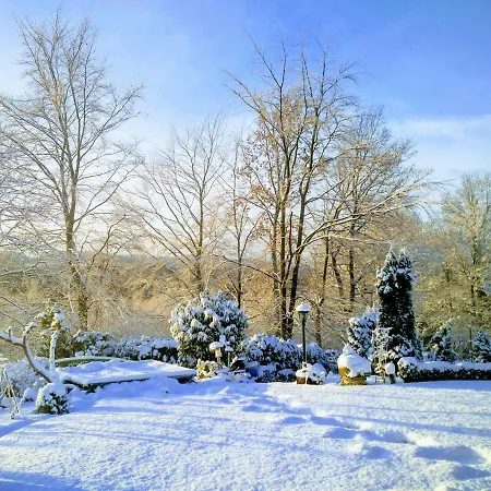 Bed & Breakfast Am Hoehenweg 3*