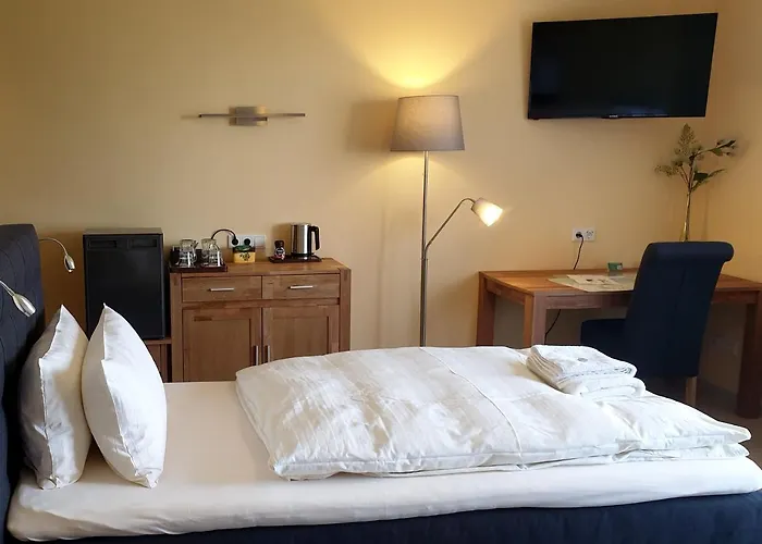 Am Hoehenweg 3* فارشتاين