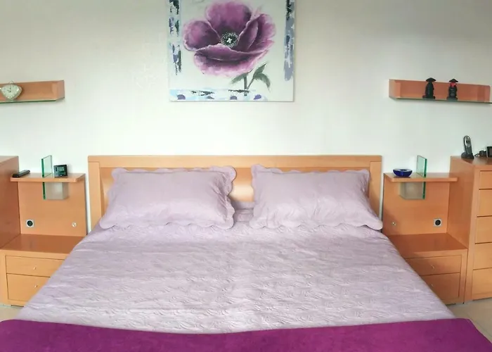 Oda ve Kahvaltı Am Hoehenweg 3*