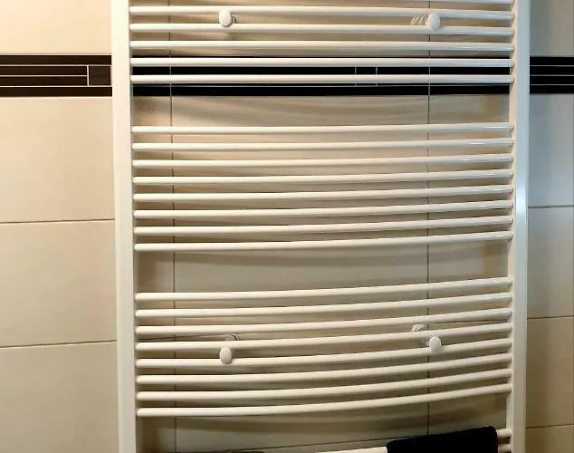 فندق مبيت وإفطار Am Hoehenweg 3*